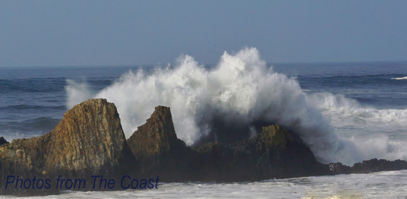 Beautiful Wave Crashes into rocks